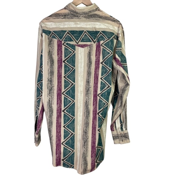 Karman Men’s Western Aztec Design Button Shirt - Picture 3 of 3